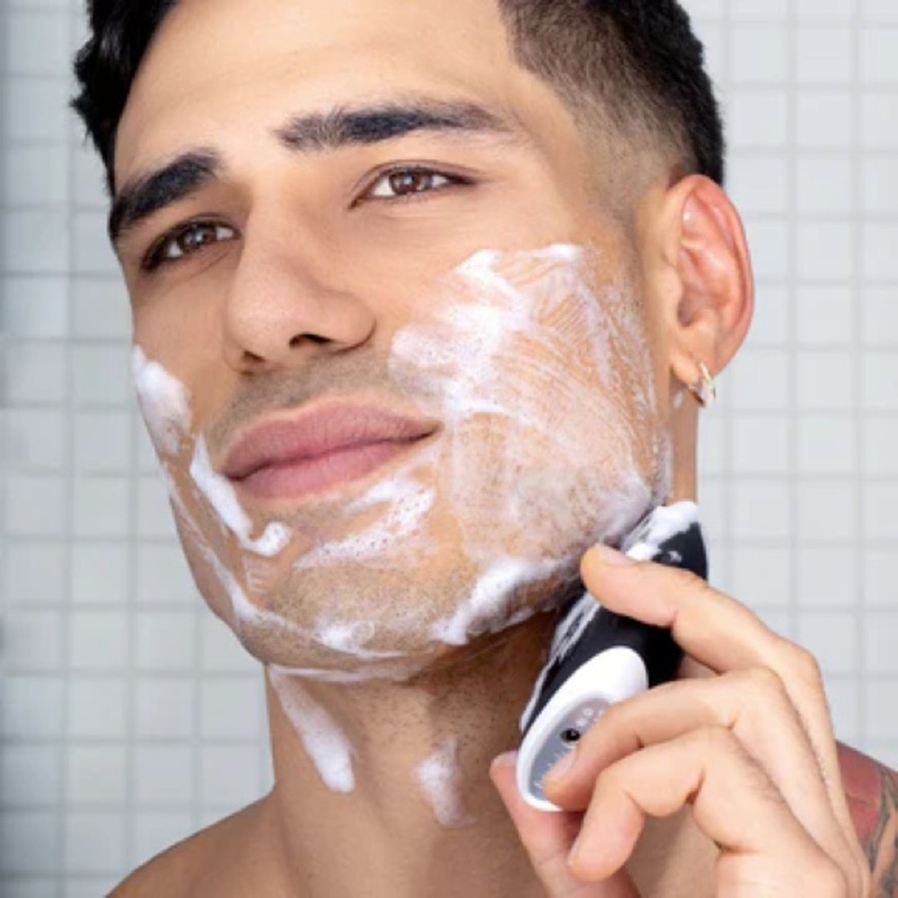 NEW meejee Facial Cleansing Massager - Black